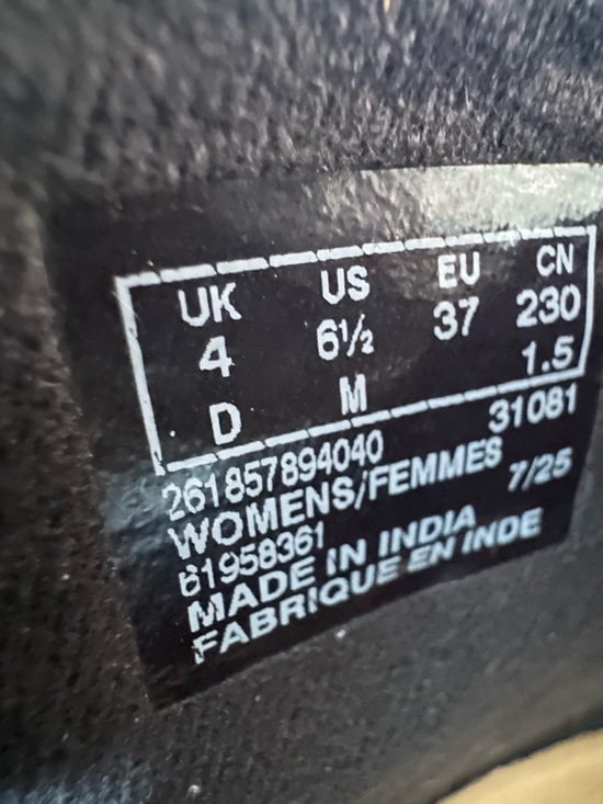 Clarks Collection Water Repellent Leather Boots -Carleigh Angie 6.5M Black - Picture 9 of 12